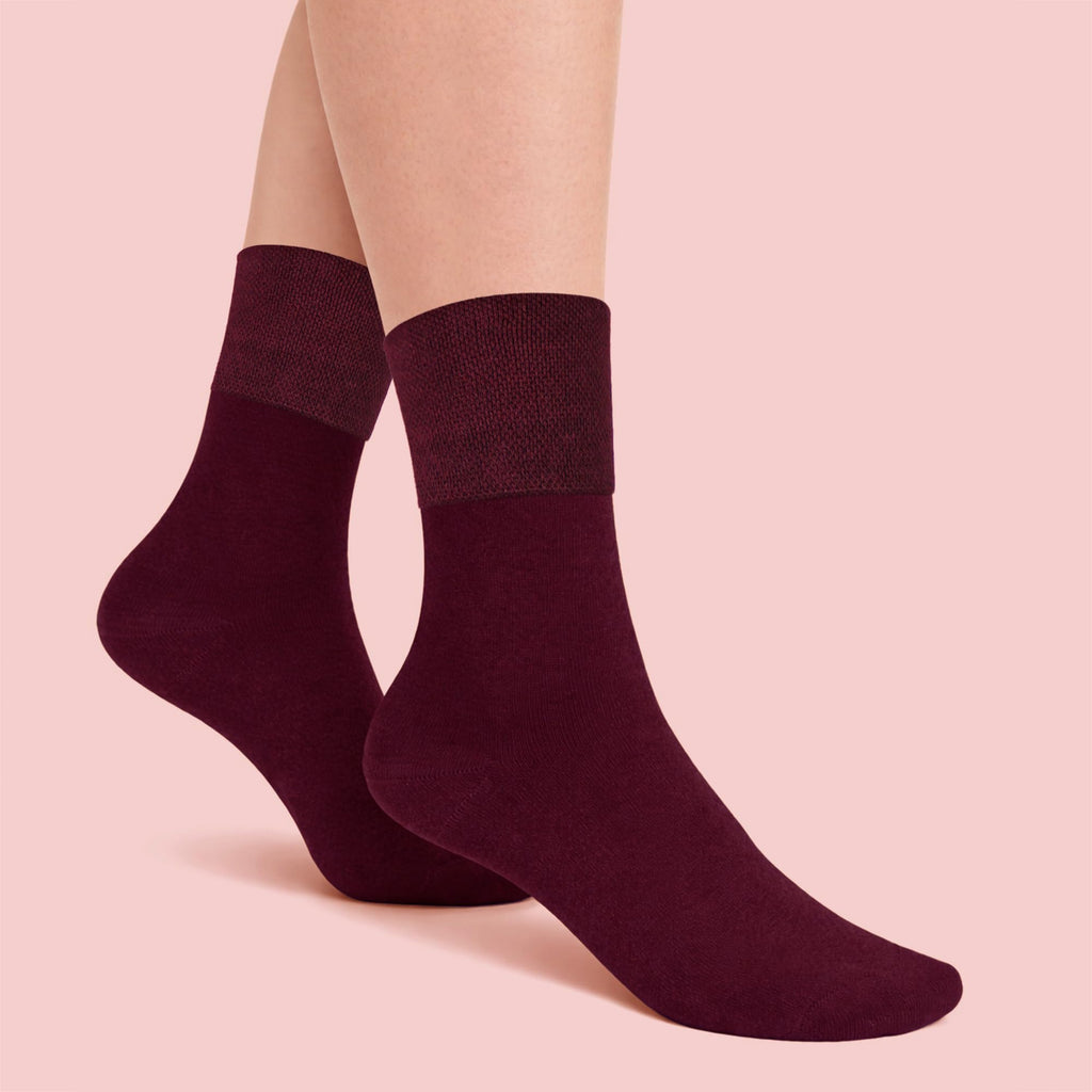 12 Pairs Womens Seamless Diabetic Socks L7527