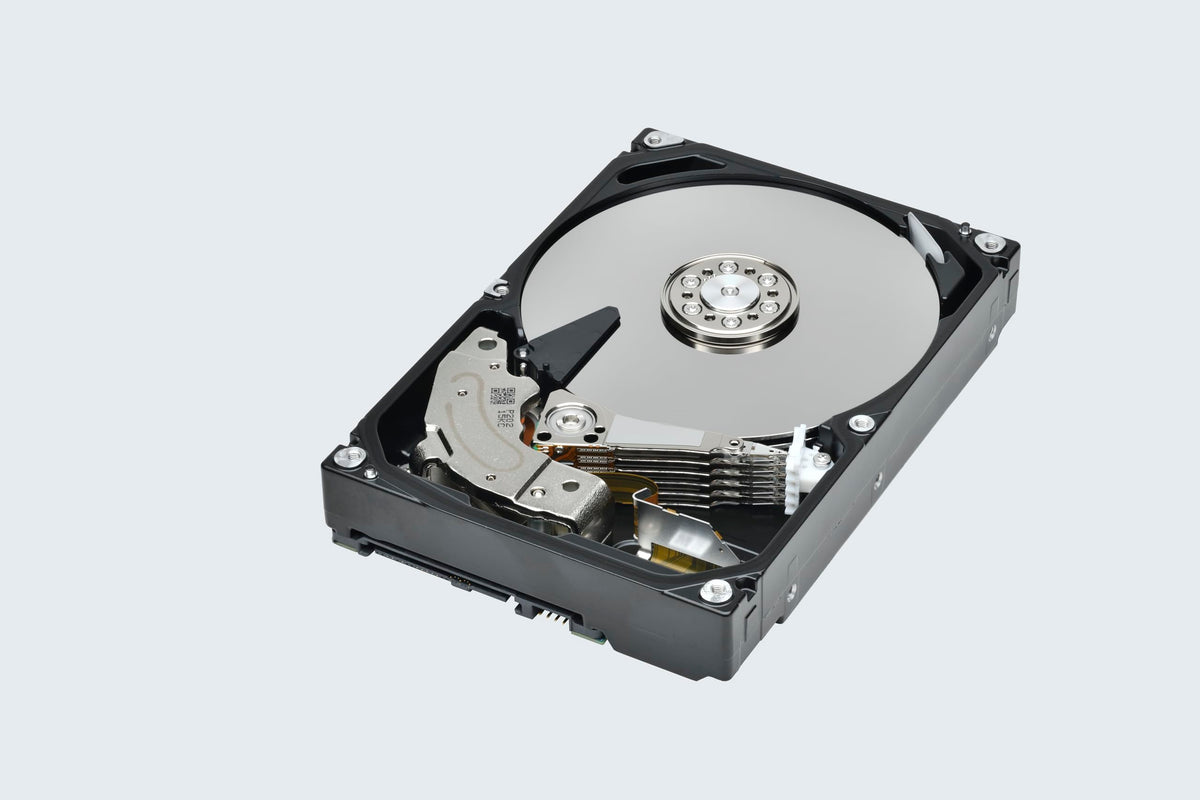 8TB NAS 3.5-Inch Internal Hard Drive S8444