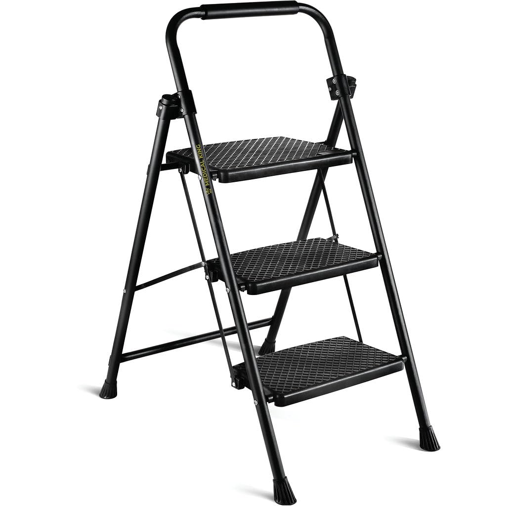 Folding Step Ladder with Anti-Slip Pedal U156590