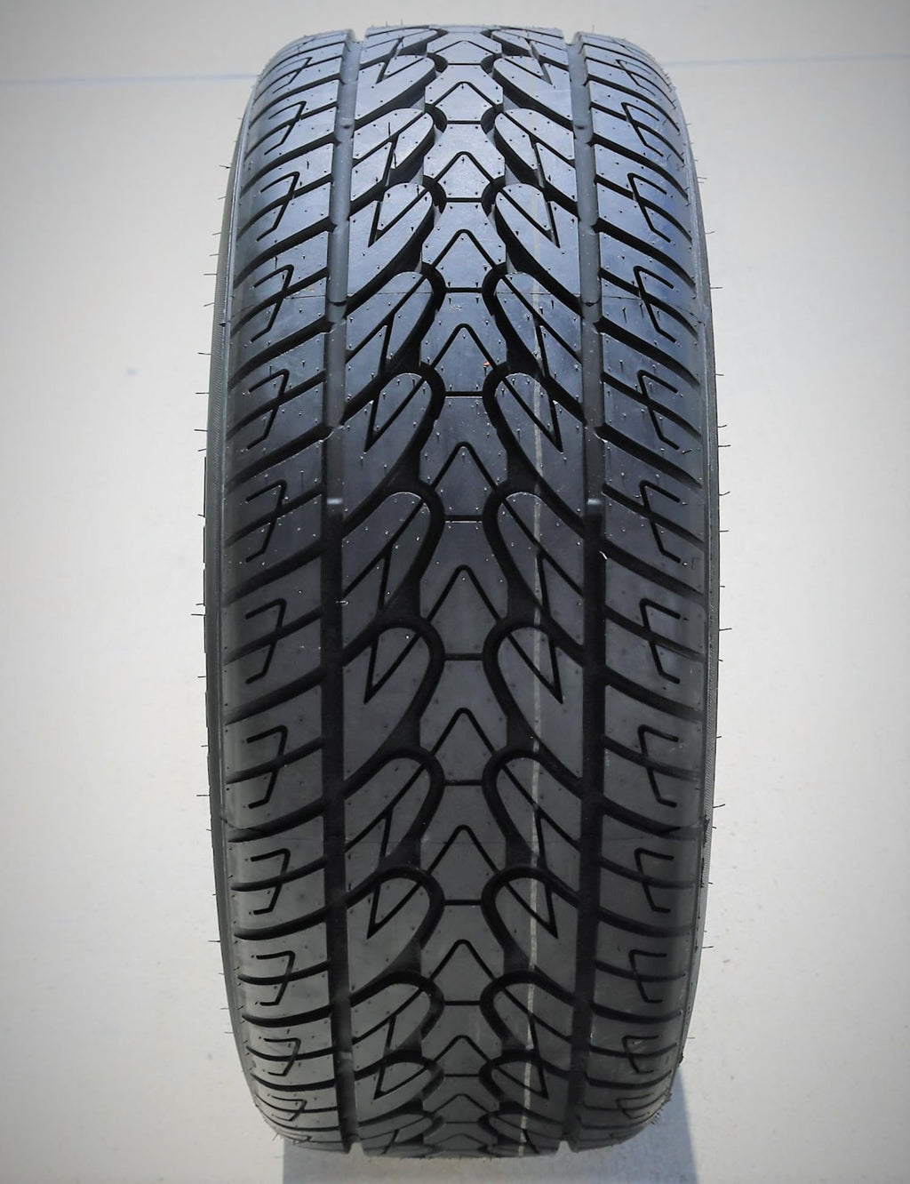 275/55R20 117H All Season XL Performance Tire G59878