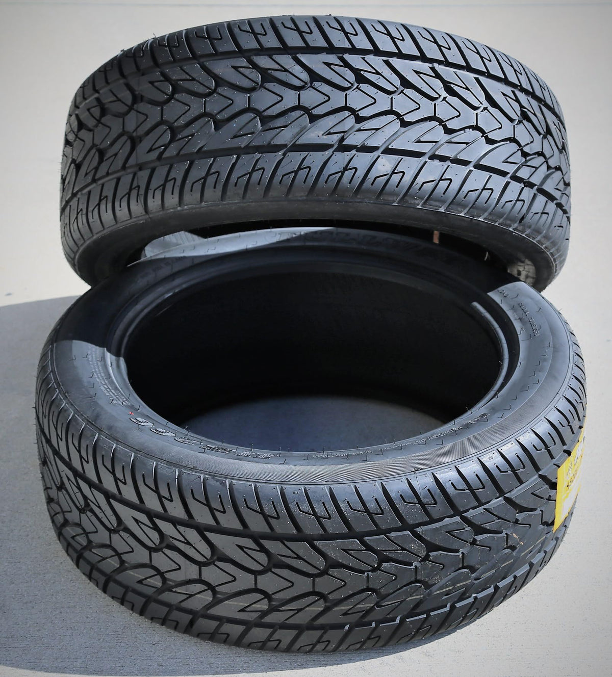 275/55R20 117H All Season XL Performance Tire G59878